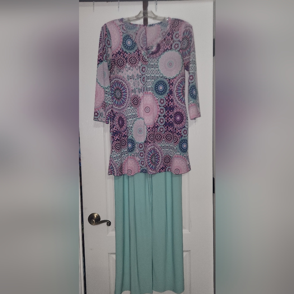 Summer Pants Set - Picture 2 of 6